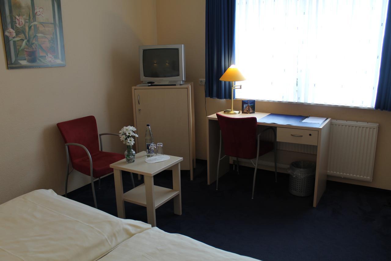 Gasthaus Zur Alten Eiche Hamburg Room photo